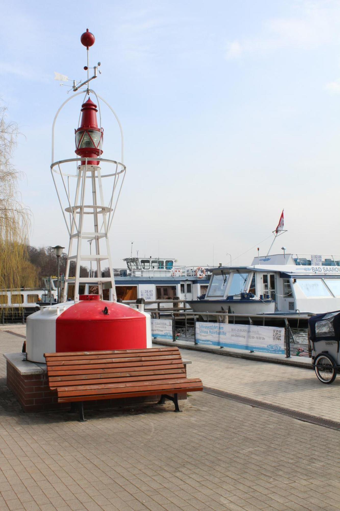 Hotel Wohlfuehlboot Hausboot - Festlieger Im Hafen Bad Saarow - Wc An Bord, Dusche An Land Extérieur photo
